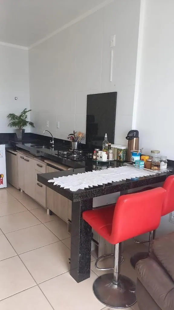 Apartamento Na Palhoca, Com Vista Para O Mar, Proximo A Mercados, Padarias E Farmacias. Appartement